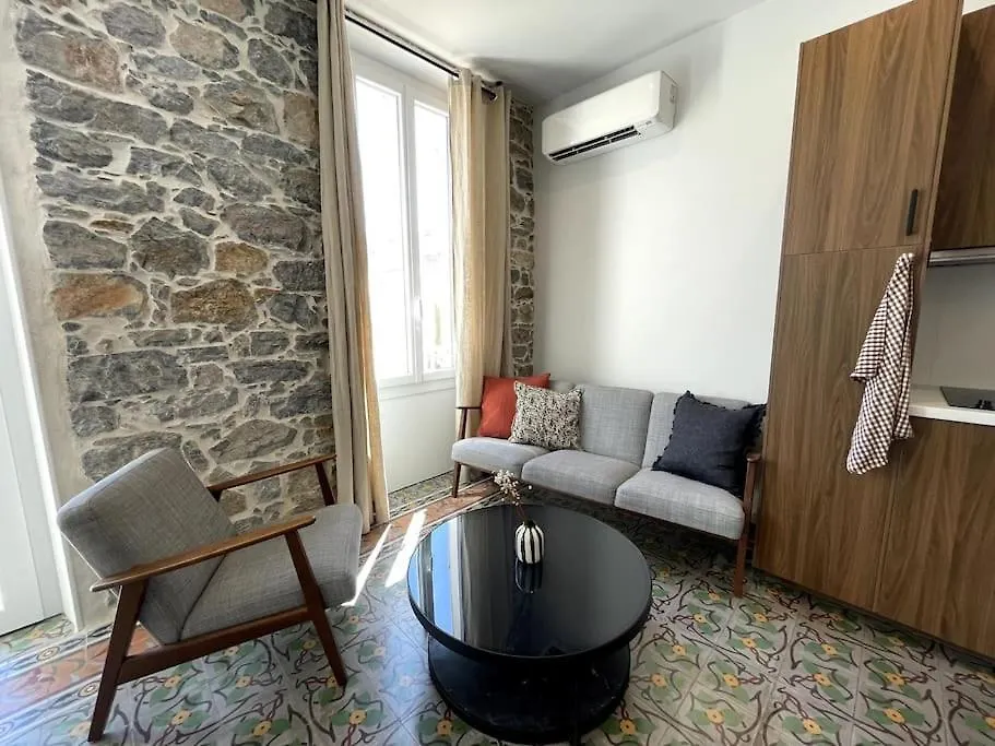 Apartment Appartement Spacieux, Confort Et Climatise A 500M De La Plage Carqueiranne