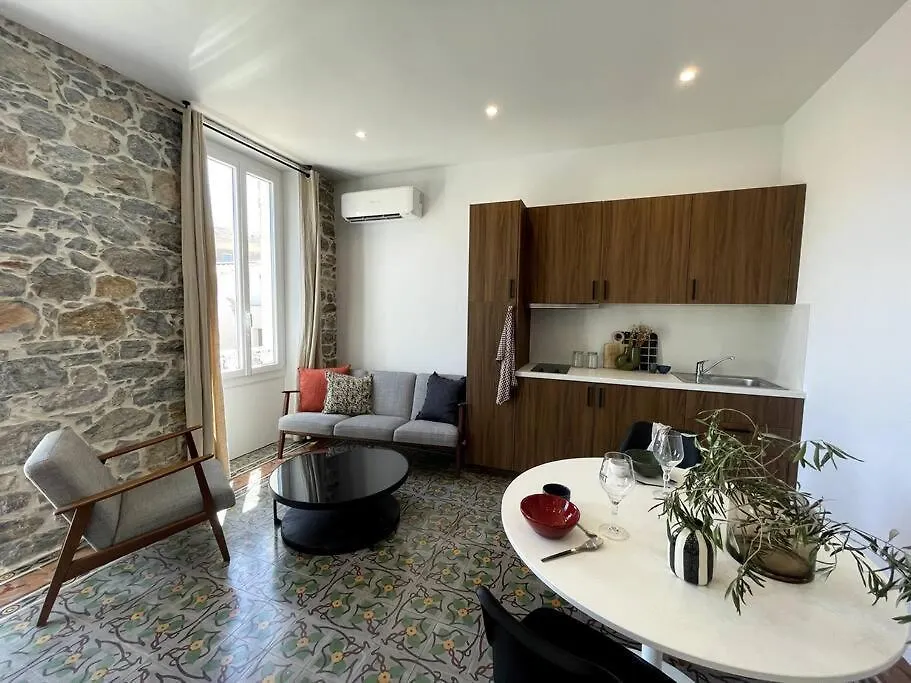 Apartment Appartement Spacieux, Confort Et Climatise A 500M De La Plage Carqueiranne