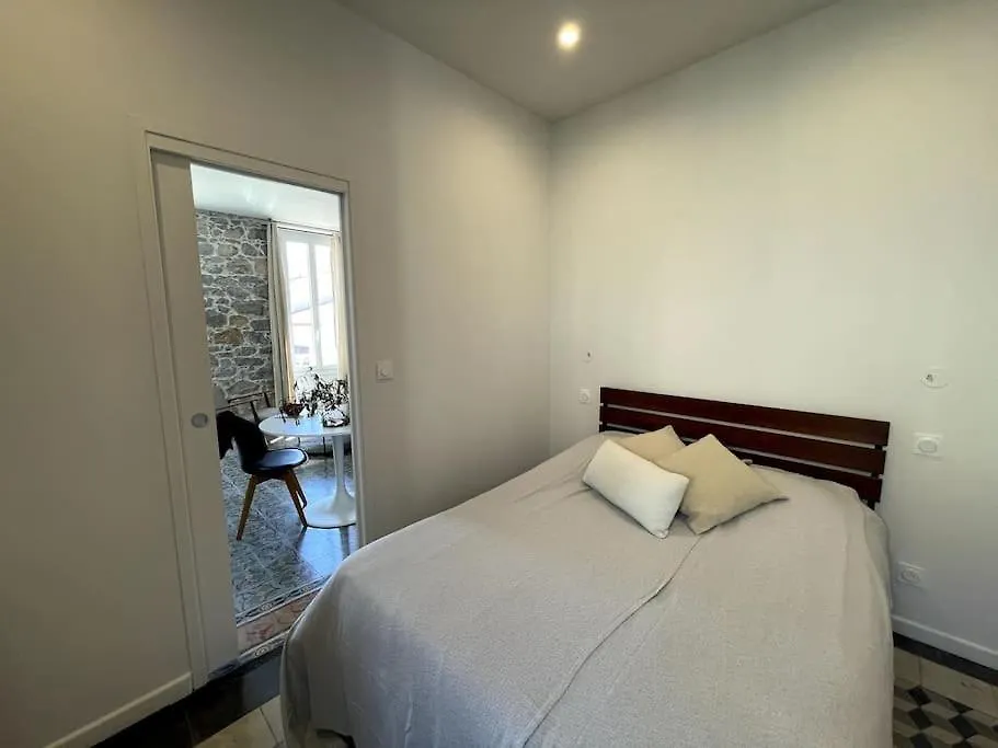 Appartement Spacieux, Confort Et Climatise A 500M De La Plage Carqueiranne 0*,  France